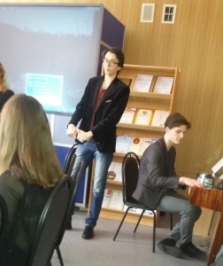 Роман Михащук читает стихи